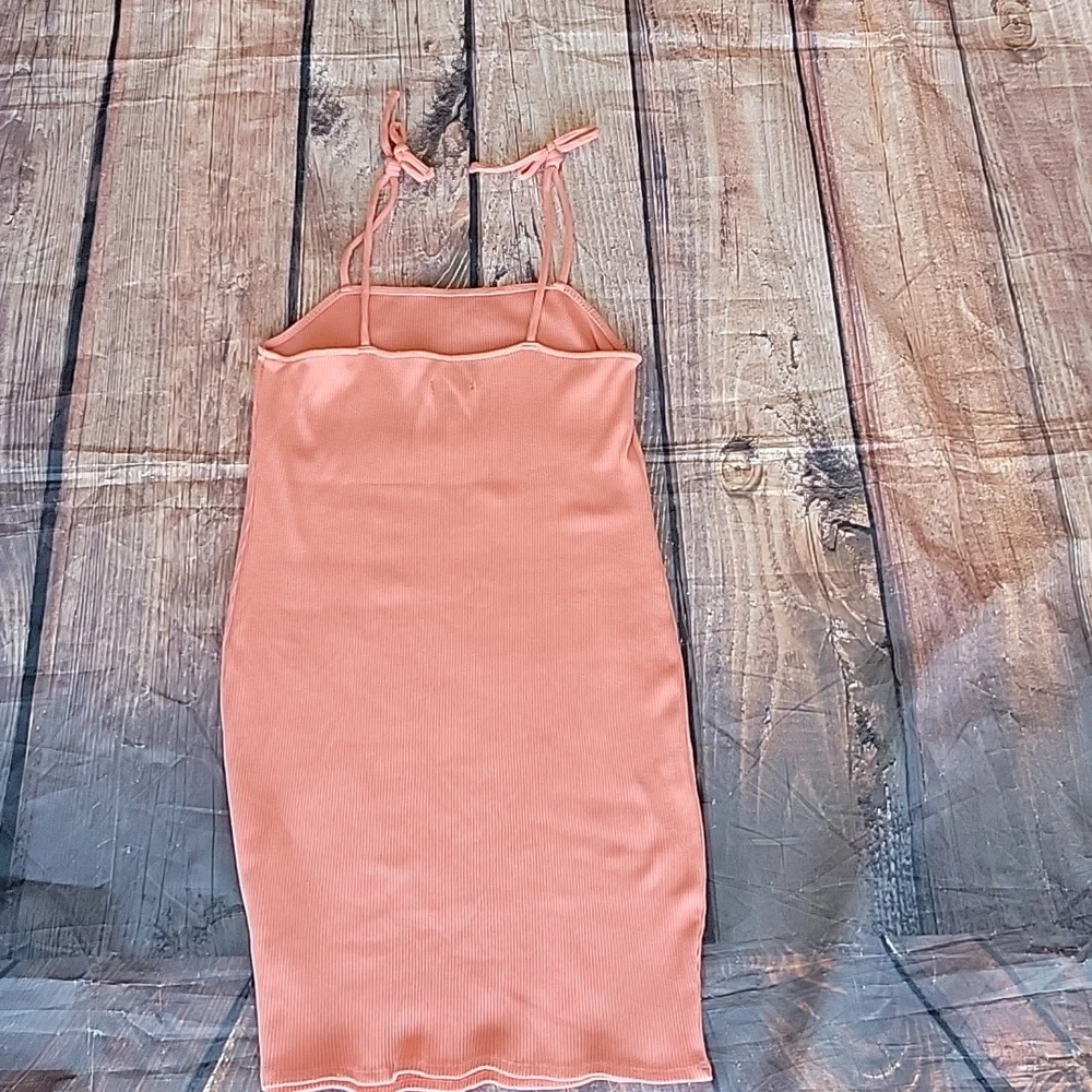 Mini tie dress - Picture 3 of 4